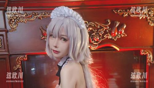 当Kitkat Cosplay遇上圣路易斯：在线作品，带点调皮的艺术之旅